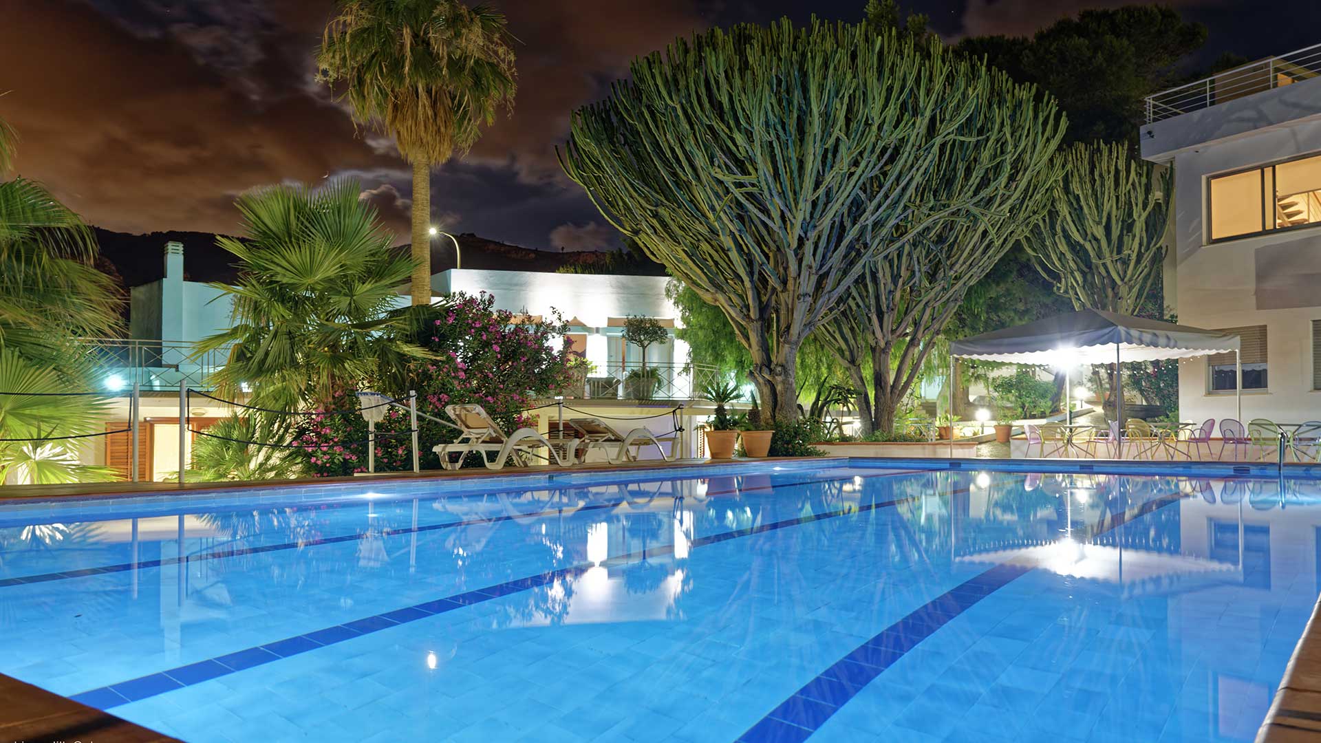 Tamarea Studio flat and two rooms apartment on sea in Trapani